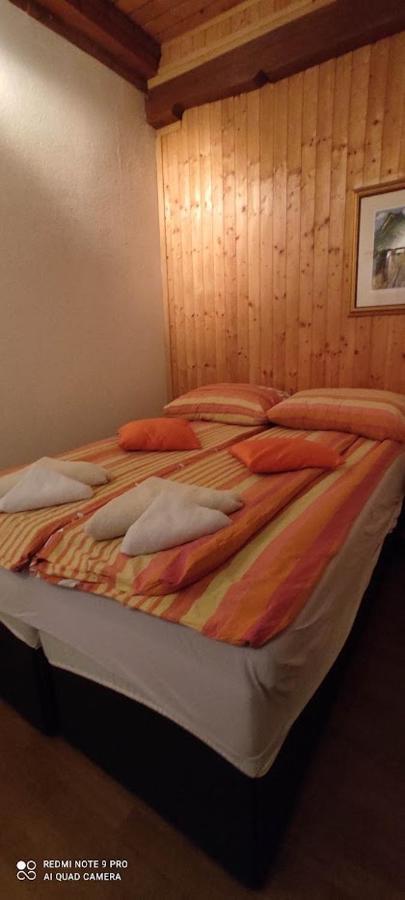Apartman Sipak 퓨지네 외부 사진
